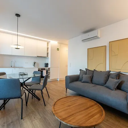 Brum Design Apartment *